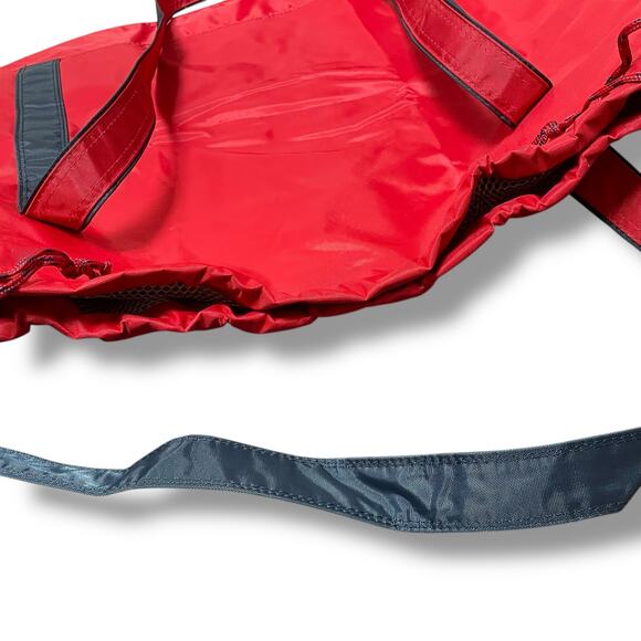 Samsonite Oceanside Red Beach Tote Bag Mesh Net Bottom Trolley Sleeve Drawstring - Picture 4 of 13